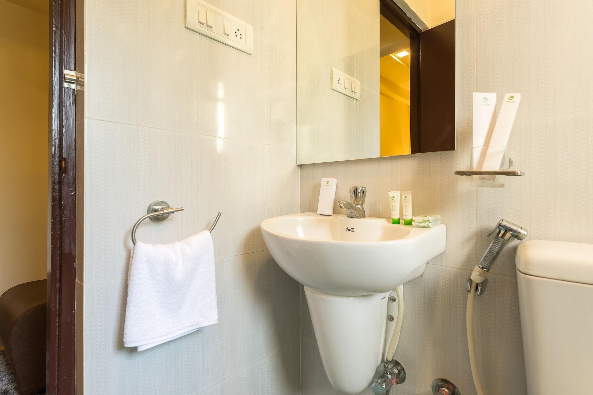 Treebo Nestlay Casa Hotel Chennai Ngoại thất bức ảnh